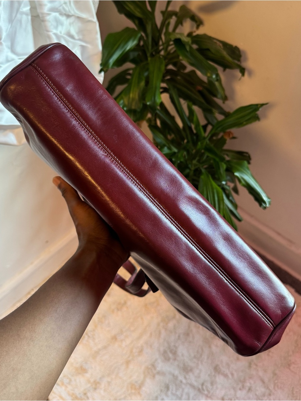70s Etienne Aigner Oxblood Red Leather Kiss Lock Shoulder Bag - Picture 7 of 9